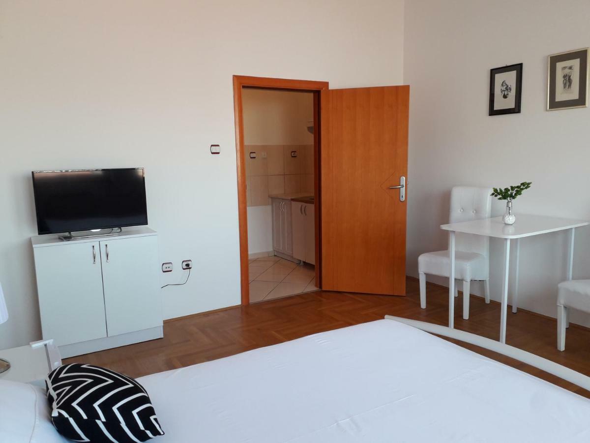 Apartman Dunja Ns 2 Νόβι Σαντ Εξωτερικό φωτογραφία