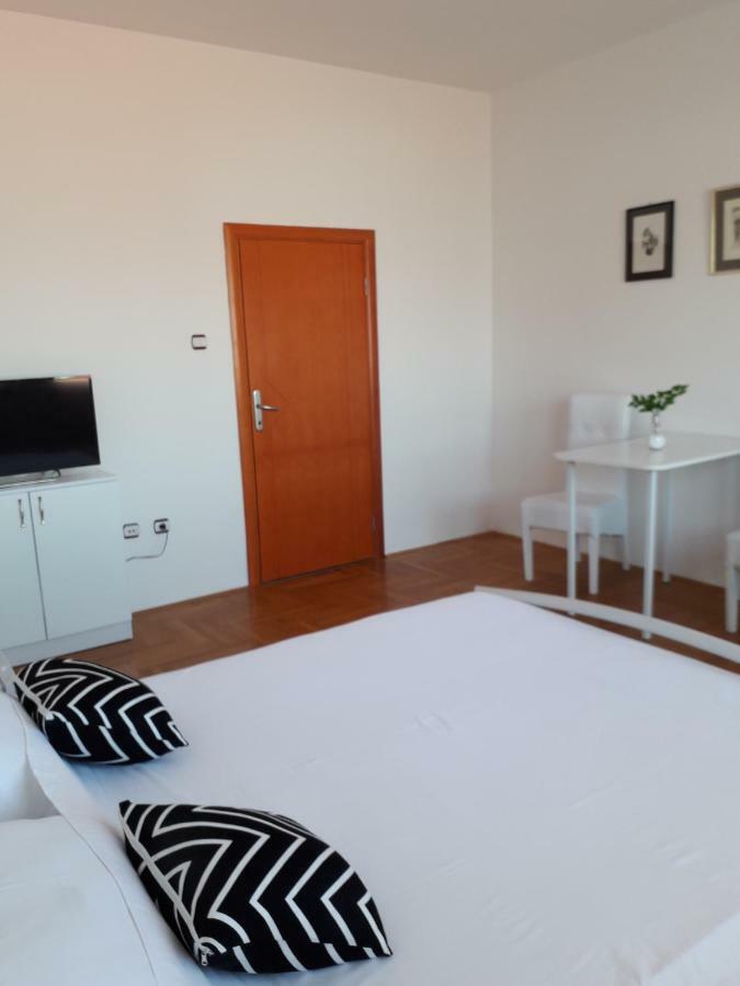 Apartman Dunja Ns 2 Νόβι Σαντ Εξωτερικό φωτογραφία