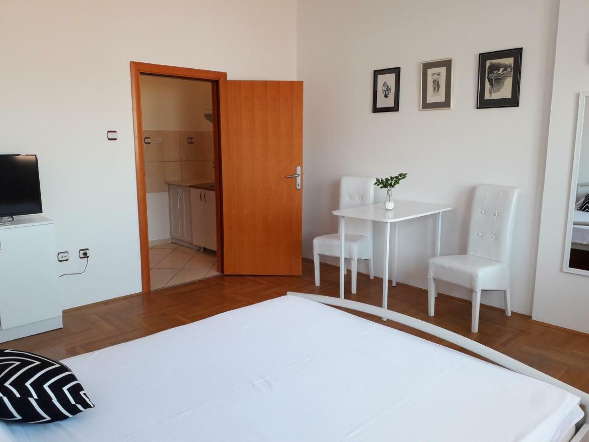 Apartman Dunja Ns 2 Νόβι Σαντ Εξωτερικό φωτογραφία