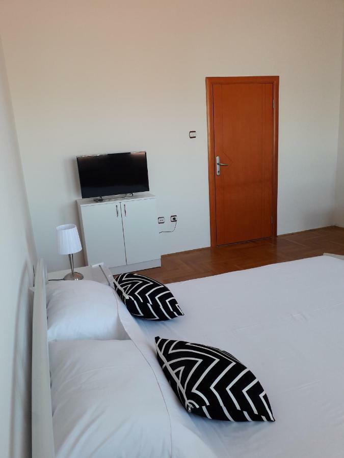 Apartman Dunja Ns 2 Νόβι Σαντ Εξωτερικό φωτογραφία